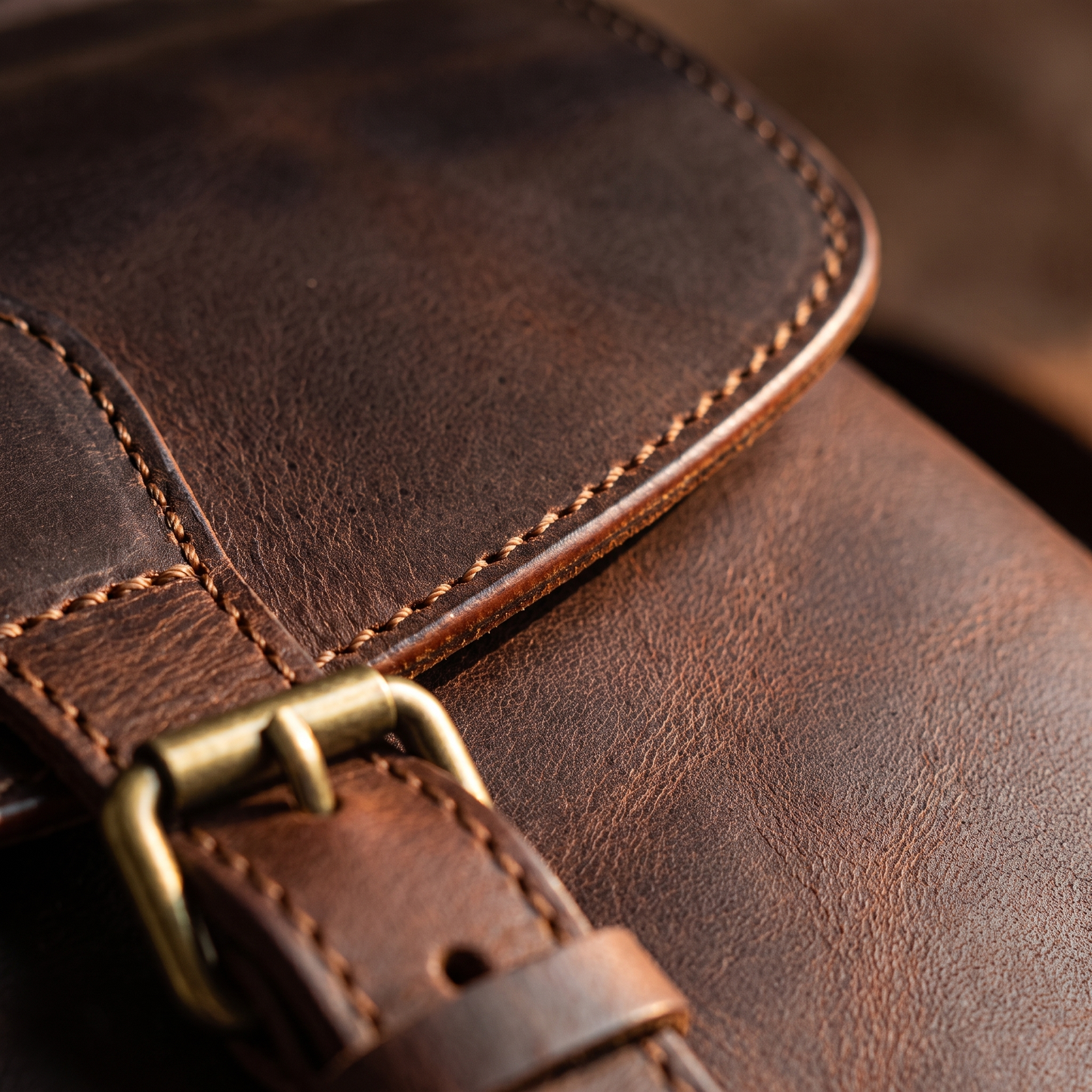 Anzio leather detail