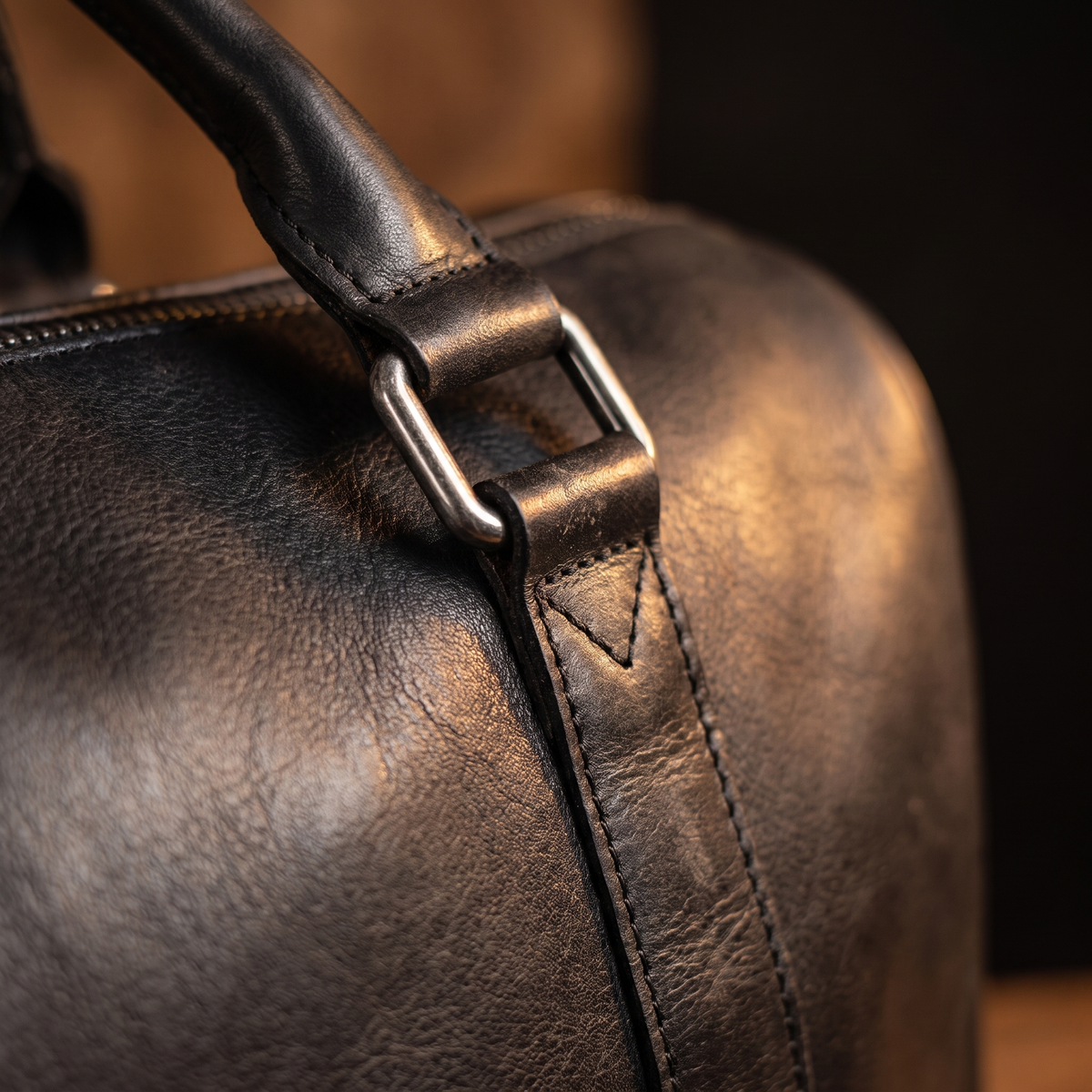 Trevi leather detail
