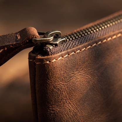 Soldino leather detail